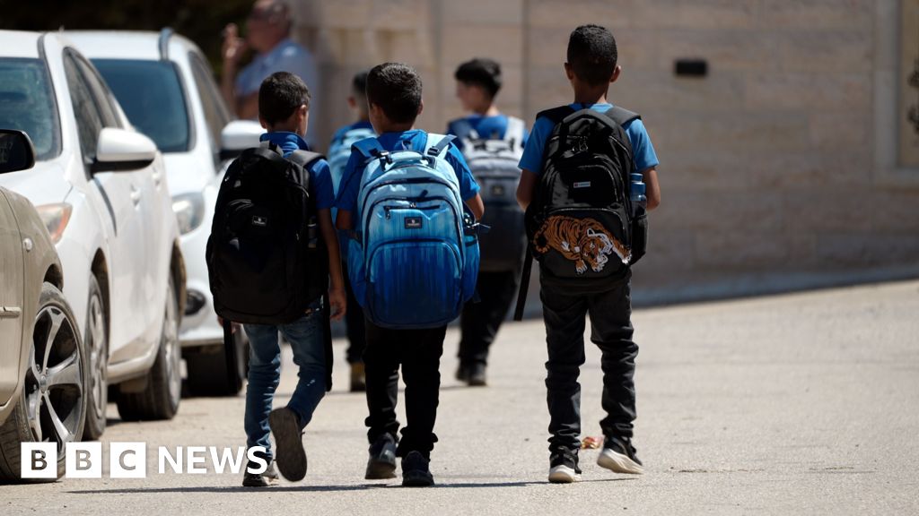 Palestinian parents fear for children's lives at school as settler attacks growA headteacher in the occupied West Bank has installed new barbed wire fencing after three pupils were killed this year.1 hr agoMiddle East Palestinian parents fear for children's lives at school as settler attacks growA headteacher in the occupied West Bank has installed new barbed wire fencing after three pupils were killed this year.1 hr agoMiddle East