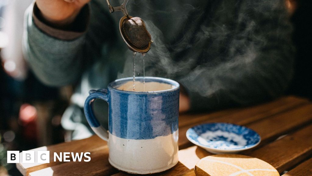 Very hot drinks may damage the food pipe and increase cancer riskSteaming hot liquid can damage the cell lining on the way down to the stomach, experts say.9 hrs agoHealth Very hot drinks may damage the food pipe and increase cancer riskSteaming hot liquid can damage the cell lining on the way down to the stomach, experts say.9 hrs agoHealth