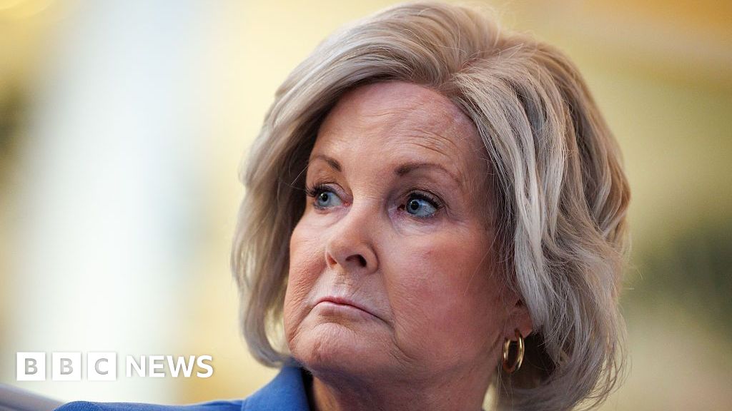 Trump's Chief of Staff Susie Wiles announces she's cancer-freeThe 69-year-old White House chief of staff is a powerful figure and particularly close to the US president. 1 hr agoUS & Canada Trump's Chief of Staff Susie Wiles announces she's cancer-freeThe 69-year-old White House chief of staff is a powerful figure and particularly close to the US president. 1 hr agoUS & Canada