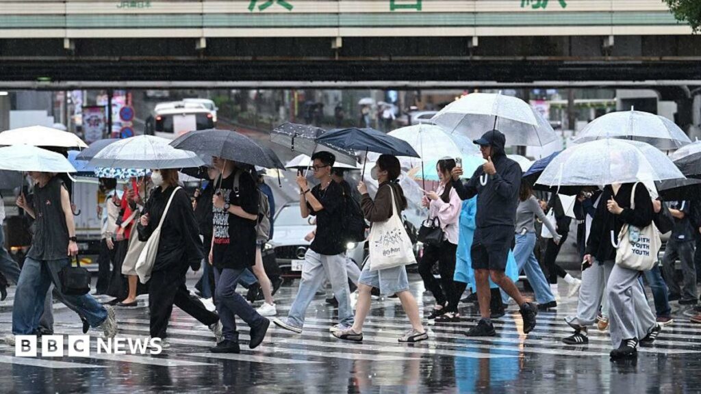 LIVEJapan warns of floods and landslides around Tokyo as powerful typhoon approachesHundreds of flights have also been cancelled and some rail services suspended as Dujuan barrels towards Japan's eastern coast. LIVEJapan warns of floods and landslides around Tokyo as powerful typhoon approachesHundreds of flights have also been cancelled and some rail services suspended as Dujuan barrels towards Japan's eastern coast.