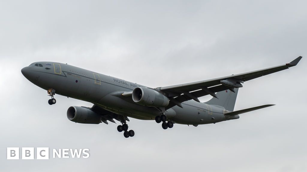 UK to provide Saudi Arabia with 'defensive' military support, says BurnhamThe prime minister says "defensive air-to-air refuelling" is to be provided following a request from Saudi Arabia, after it faced attacks from the Houthis in Yemen.Just nowMiddle East UK to provide Saudi Arabia with 'defensive' military support, says BurnhamThe prime minister says "defensive air-to-air refuelling" is to be provided following a request from Saudi Arabia, after it faced attacks from the Houthis in Yemen.Just nowMiddle East