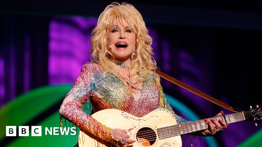 Dolly Parton's manager accuses her nephew of 'threats and intimidation'Bryan Seaver, who announced Parton's death to the world, is accused of trying to extort her estate.4 hrs agoCulture Dolly Parton's manager accuses her nephew of 'threats and intimidation'Bryan Seaver, who announced Parton's death to the world, is accused of trying to extort her estate.4 hrs agoCulture