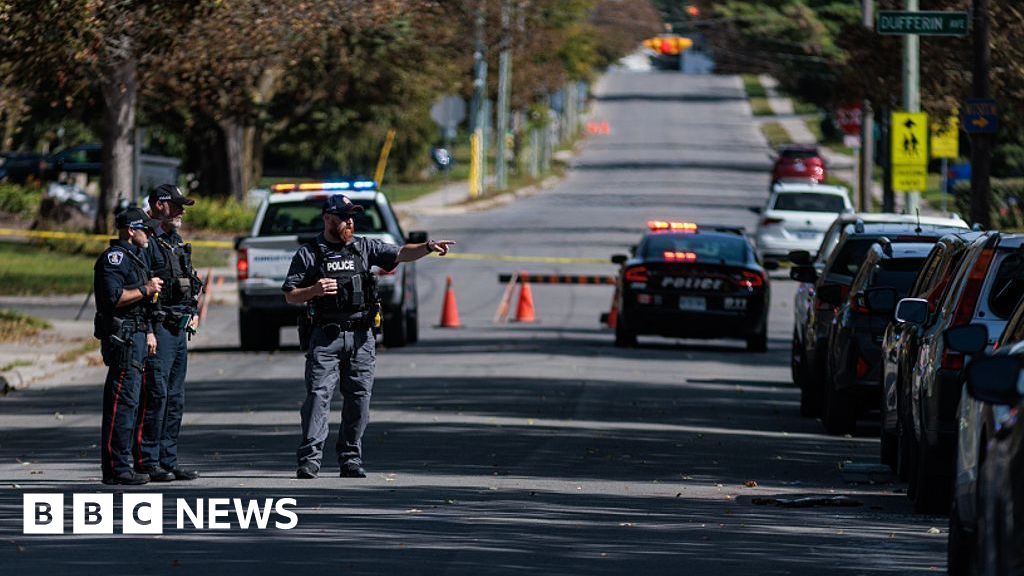 Yom Kippur shooting outside Canadian synagogue was 'hate-motivated', officials sayConst Jeff Smith, who was critically injured in the incident, continued to fend off the attacker after being shot multiple times, police said.3 hrs agoUS & Canada Yom Kippur shooting outside Canadian synagogue was 'hate-motivated', officials sayConst Jeff Smith, who was critically injured in the incident, continued to fend off the attacker after being shot multiple times, police said.3 hrs agoUS & Canada