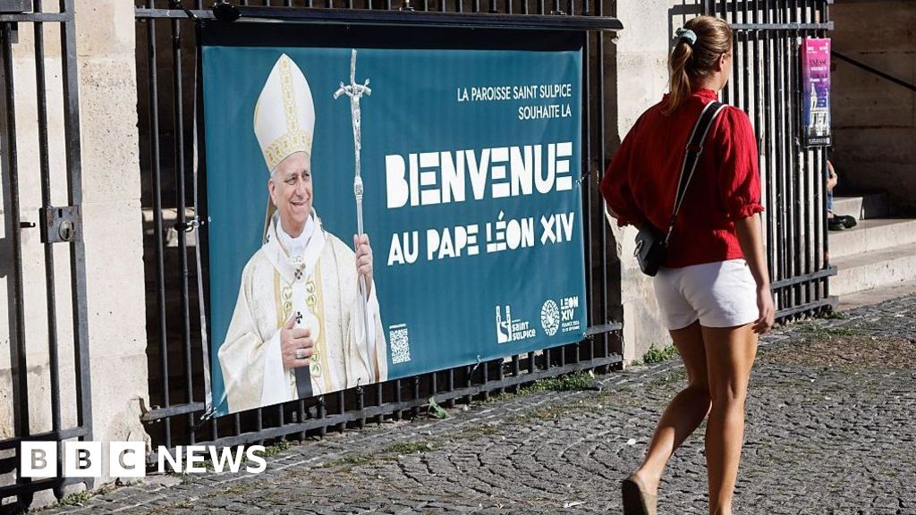 Hundreds of thousands expected in Paris for Pope's visitThe highpoint of his time in Paris will be a giant Mass attended by more than half a million people.7 hrs agoEurope Hundreds of thousands expected in Paris for Pope's visitThe highpoint of his time in Paris will be a giant Mass attended by more than half a million people.7 hrs agoEurope