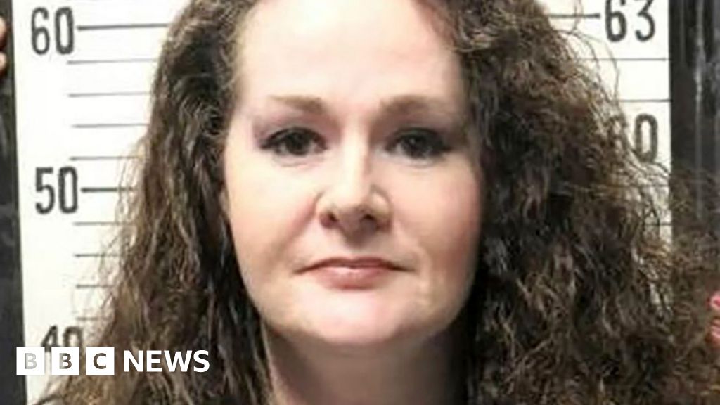 Christa Pike to be first woman executed in Tennessee in 200 years – but her defence say she's a victim tooLawyers for Pike, who killed a fellow student in 1995, say she should get clemency and would not be sentenced to death if the crime happened today.2 hrs agoUS & Canada Christa Pike to be first woman executed in Tennessee in 200 years - but her defence say she's a victim tooLawyers for Pike, who killed a fellow student in 1995, say she should get clemency and would not be sentenced to death if the crime happened today.2 hrs agoUS & Canada