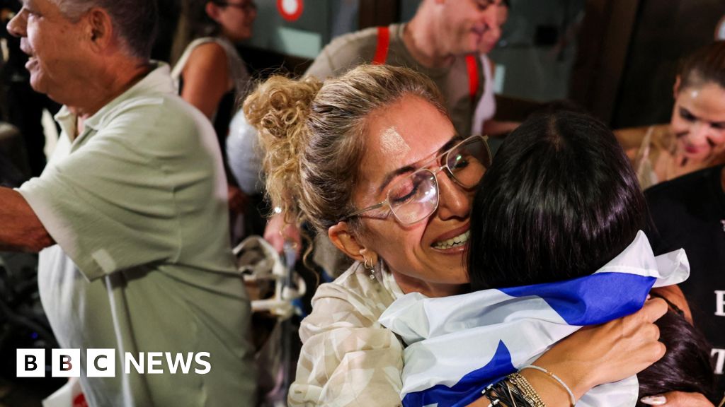 Too early to say what motive for Dubai-Tel Aviv flight attack was, Israeli PM saysA pilot who stabbed another pilot on an Israel-bound plane is under investigation in Saudi Arabia, Benjamin Netanyahu says.2 hrs agoMiddle East Too early to say what motive for Dubai-Tel Aviv flight attack was, Israeli PM saysA pilot who stabbed another pilot on an Israel-bound plane is under investigation in Saudi Arabia, Benjamin Netanyahu says.2 hrs agoMiddle East
