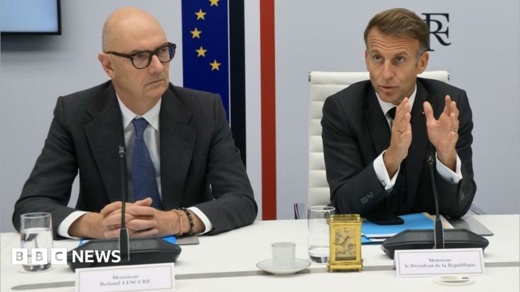 LIVEG7 to release up to 100 million barrels of diesel and crude oil in bid to stop soaring pricesA statement released by the group, which includes France, the UK and Germany, says reserves would be released within four months. LIVEG7 to release up to 100 million barrels of diesel and crude oil in bid to stop soaring pricesA statement released by the group, which includes France, the UK and Germany, says reserves would be released within four months.