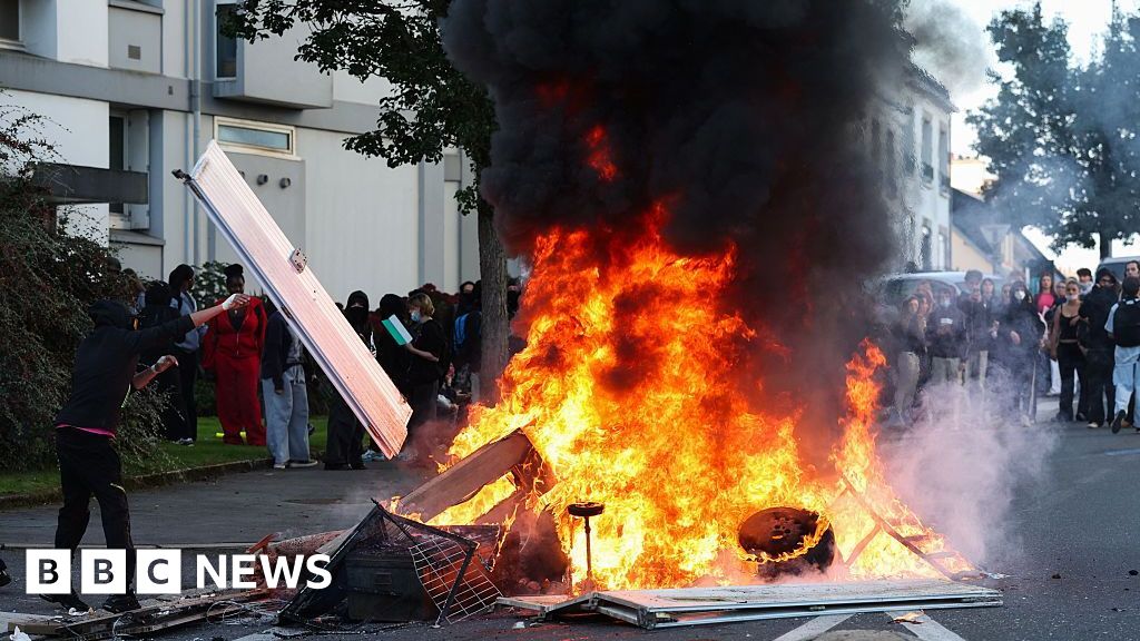 Riot police clash with students as education protests rage in FranceAbout 735 schools have faced disruption as violent protests over standards and lack of teachers continue.2 hrs agoEurope Riot police clash with students as education protests rage in FranceAbout 735 schools have faced disruption as violent protests over standards and lack of teachers continue.2 hrs agoEurope