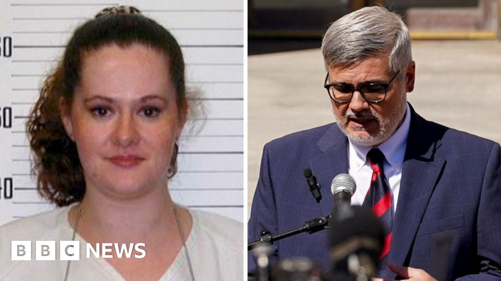 From brain dead to ‘shock’ recovery – what we know about Christa PikeThe US death row inmate's legal team said at a press conference that she is now "conscious and speaking" after her failed execution.23 mins agoUS & Canada From brain dead to ‘shock’ recovery - what we know about Christa PikeThe US death row inmate's legal team said at a press conference that she is now "conscious and speaking" after her failed execution.23 mins agoUS & Canada