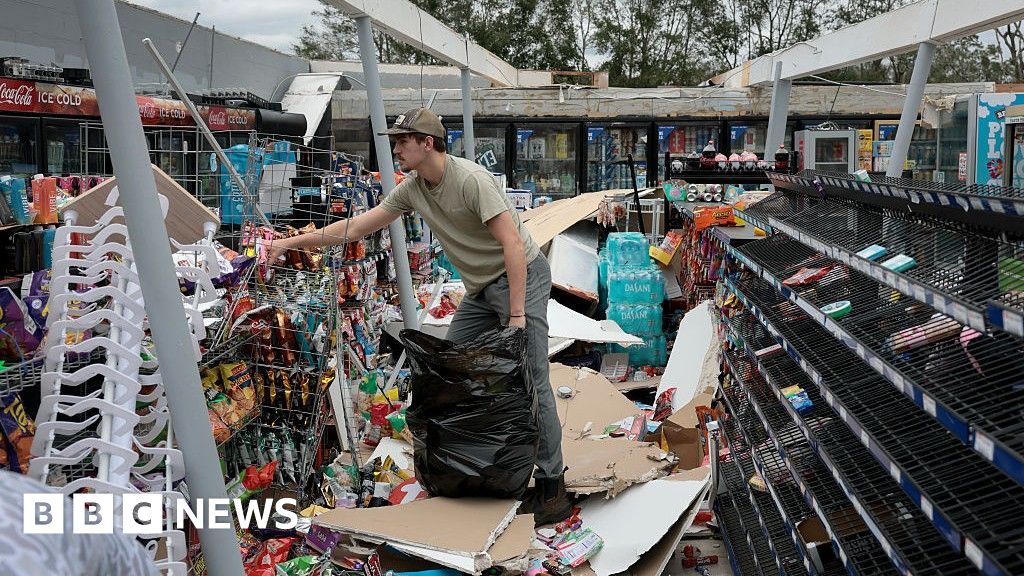Four dead and thousands without power after Hurricane Isaias lashes USRoofs were ripped off buildings after Isaias barrelled into the US on Friday evening, before it weakened to a post-tropical cyclone.2 hrs agoUS & Canada Four dead and thousands without power after Hurricane Isaias lashes USRoofs were ripped off buildings after Isaias barrelled into the US on Friday evening, before it weakened to a post-tropical cyclone.2 hrs agoUS & Canada