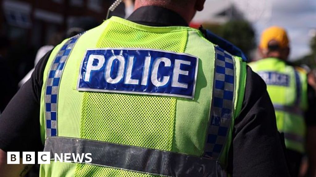 Bid to overturn ruling which stops British police being sued for failingsMPs are seeking to stop immunity applying when police fabricate evidence or are dishonest or negligent.4 hrs agoUK Bid to overturn ruling which stops British police being sued for failingsMPs are seeking to stop immunity applying when police fabricate evidence or are dishonest or negligent.4 hrs agoUK