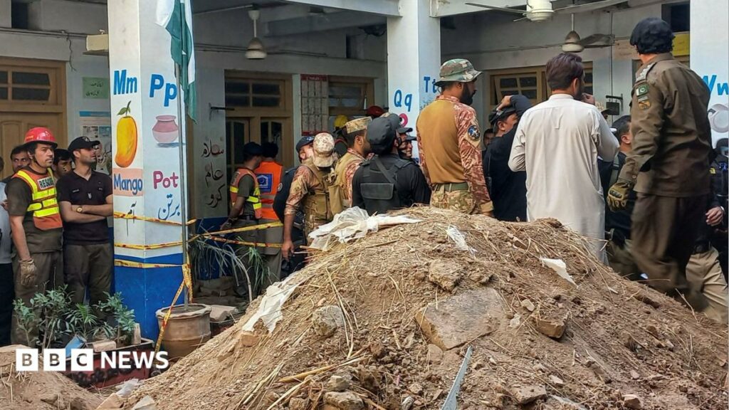 LIVEAt least 28 killed in Pakistan school roof collapse as rescuers search for survivorsIn a statement, the office of Pakistan's President Asif Ali Zardari says "this heart-wrenching tragedy has plunged the entire nation into shock".