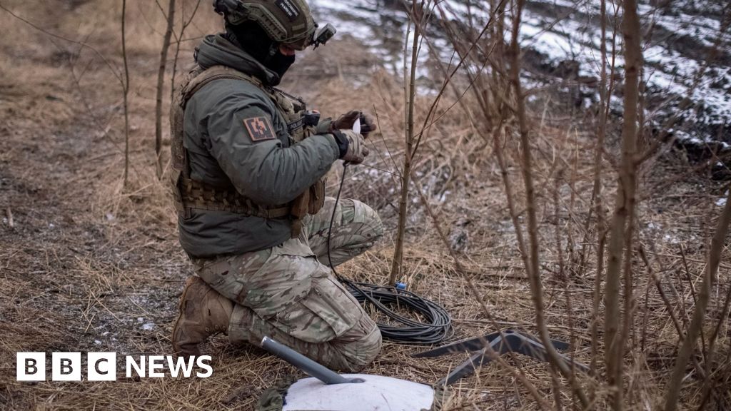 Trump says Musk has restored access to Ukraine's Starlink networkUkraine relies on Starlink for a range of military uses – its owner Elon Musk has repeatedly denied restricting access.7 hrs agoUS & Canada Trump says Musk has restored access to Ukraine's Starlink networkUkraine relies on Starlink for a range of military uses - its owner Elon Musk has repeatedly denied restricting access.7 hrs agoUS & Canada