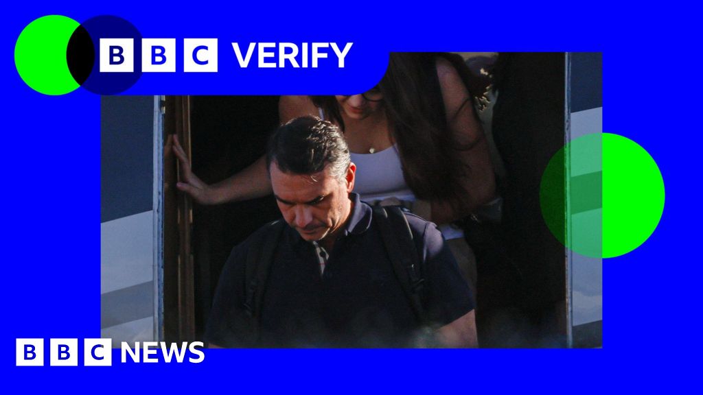 How did Flávio Bolsonaro end up in Miami?BBC Verify has pieced together defeated presidential candidate Flávio Bolsonaro's journey through Brazil, Argentina and Ecuador to reach Miami.13 hrs agoBBC Verify How did Flávio Bolsonaro end up in Miami?BBC Verify has pieced together defeated presidential candidate Flávio Bolsonaro's journey through Brazil, Argentina and Ecuador to reach Miami.13 hrs agoBBC Verify